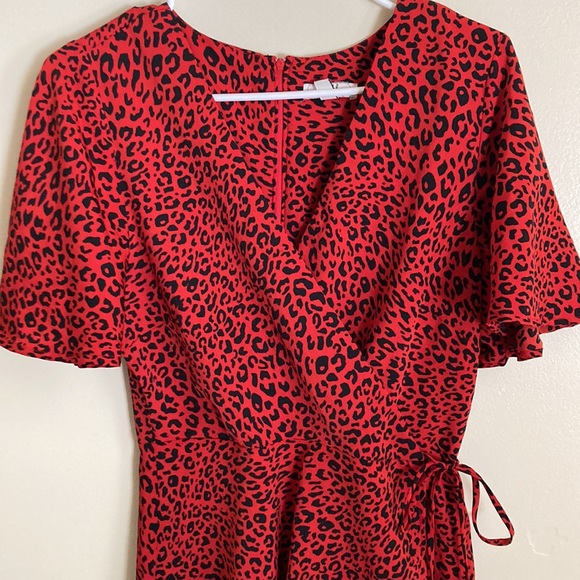 Speechless red leopard print faux wrap around dress - Picture 2 of 6